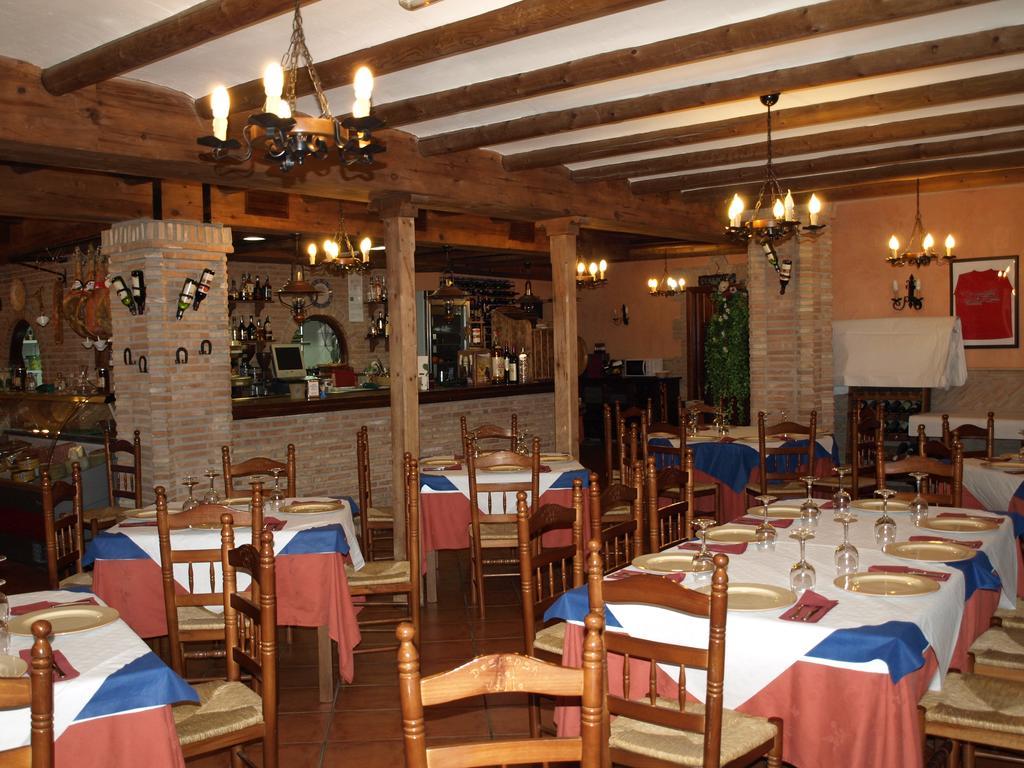La Despensa Del Valle Restábal Buitenkant foto